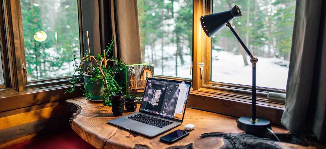 How to Improve Mobile Signal in a Home Office
