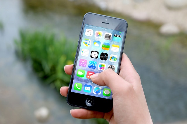 How to test signal strength on iOS devices
